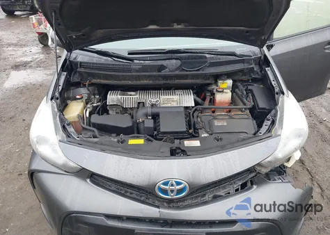2015 Toyota Prius V Three z USA, uszkodzony, nr VIN JTDZN3EU4FJ029400